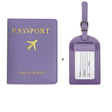 image de protège passeport avec étiquette de valise de couleur violet